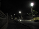 Calle 122 de Masías de noche.