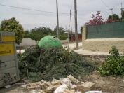 Suciedad y basura por Masías.