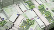 Montones de billetes.