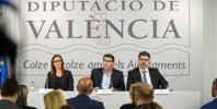Mesa presidencial de la Diputación de Valencia.
