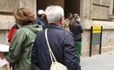 Puerta de acceso al Ayuntamiento de Valencia.