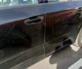 Coche rallado por vandalismo.